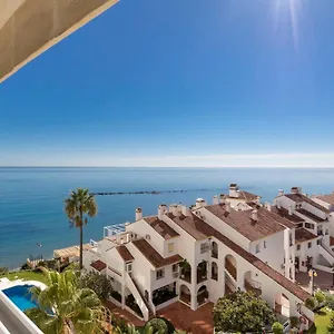 Stunning Beachfront In Canaima With Parking Apartment Benalmadena